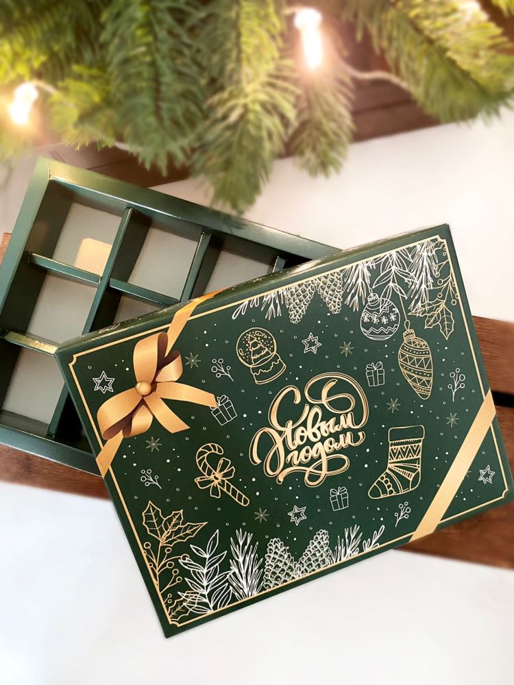 Упаковка д/конфет 150х190х35мм на 12 конфет"Изумрудный новый год", КУ-625 (231367) 