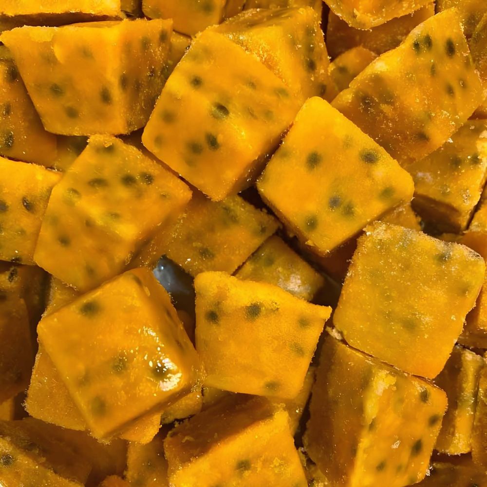Маракуйя кубик с/м ( 10 кг)