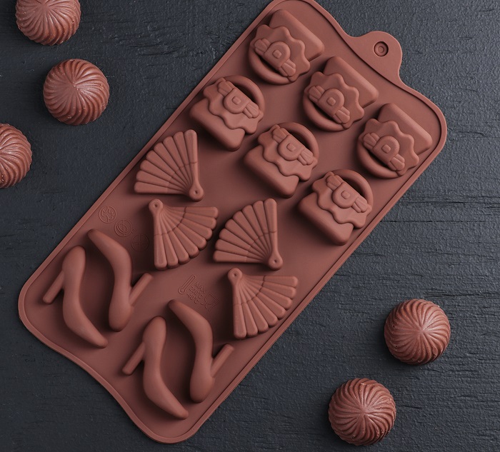 Форма для льда и шоколада "Дамский набор"(14яч.) 21х11см, 1063397